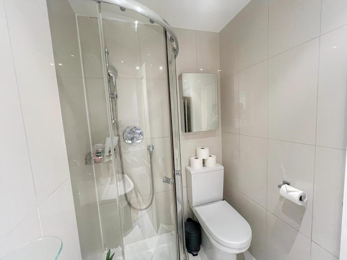 3 Bedroom Apartment With Private Terrace In Pimlico, Westminster, Victoria Londres Exterior foto