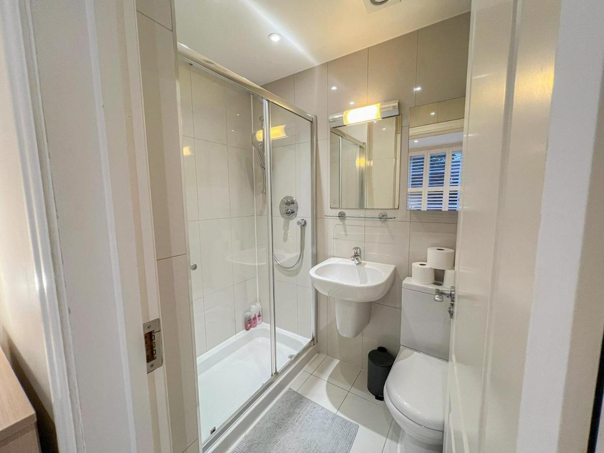 3 Bedroom Apartment With Private Terrace In Pimlico, Westminster, Victoria Londres Exterior foto