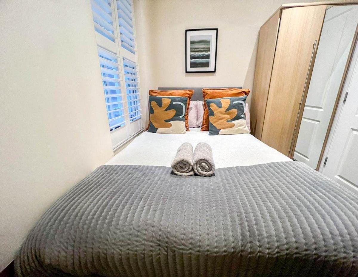 3 Bedroom Apartment With Private Terrace In Pimlico, Westminster, Victoria Londres Exterior foto